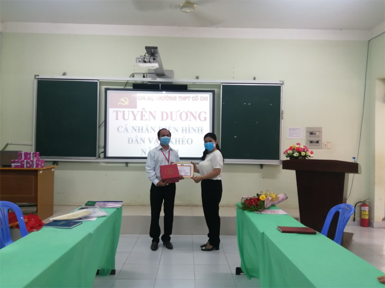 z3011915050398_601e44a00ffd5c5a90015dd90dcdf079.jpg